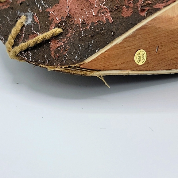 Vintage Santa Claus Figurine Riding In a Rustic Canoe w/ Presents - Picture 12 of 14